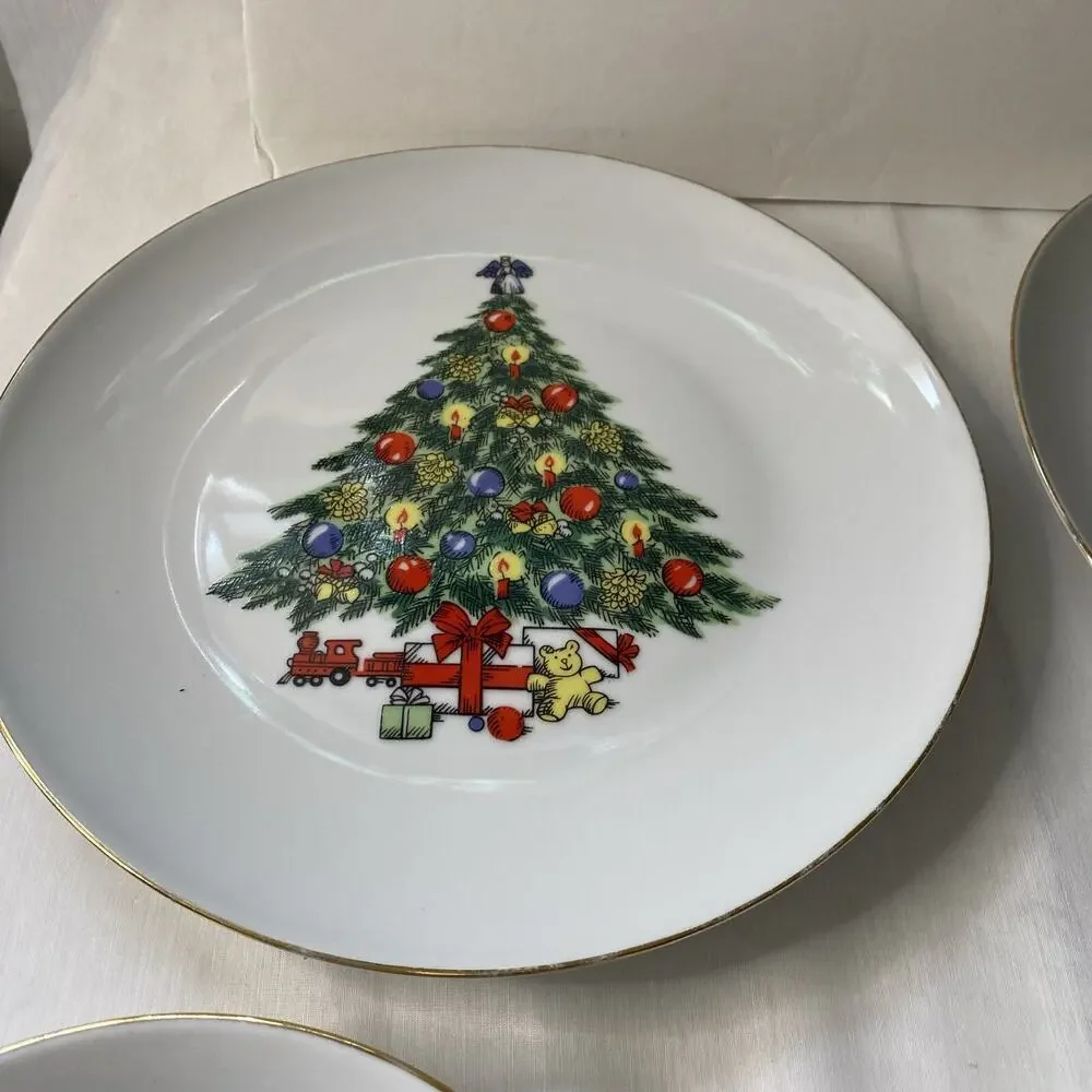 10pc Jamestown China Christmas Treasure China Service Gold Rim & 3 cups 